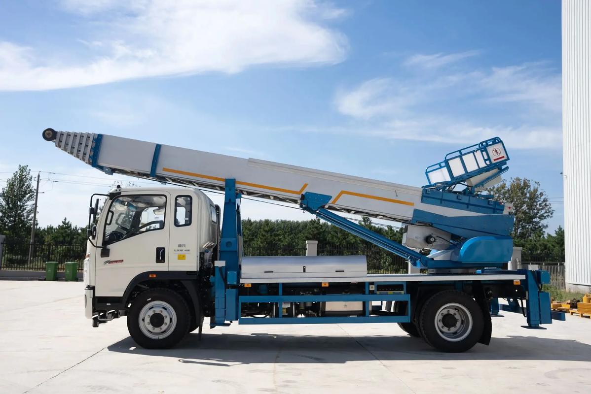 南区街道云梯上料车租赁费用